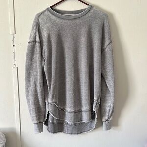 Women’s grey pullover